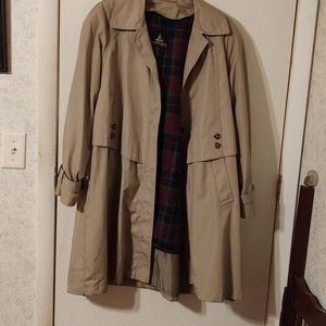 Misty Harbor all weather coat zip-out liner